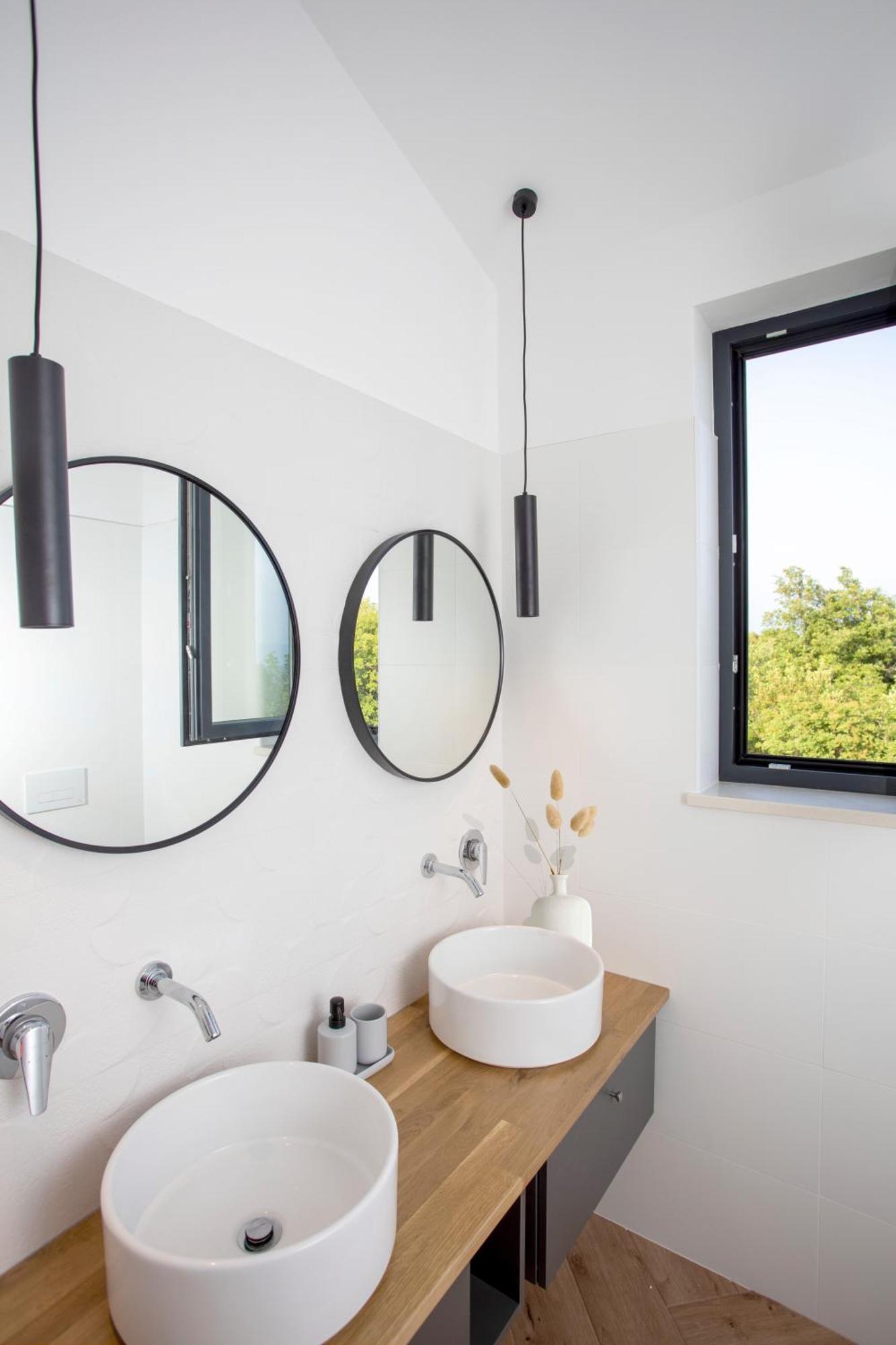 Villa Tonka With Jacuzzi Sauna And Private Pool 라빈 외부 사진